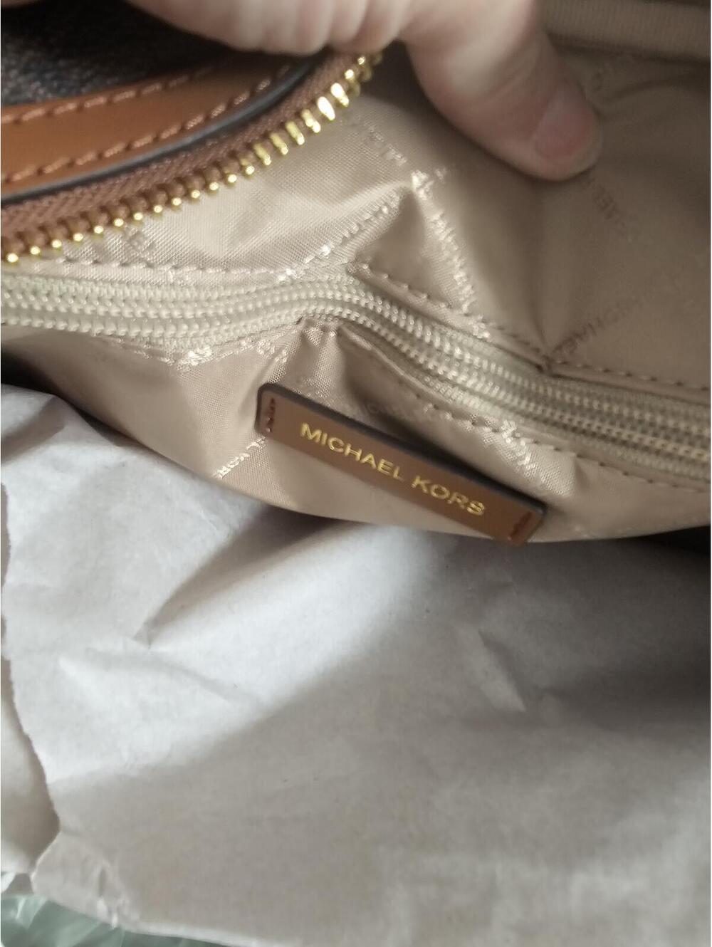 Michael Kors MK XL Weekender Bag NWT - Picture 11 of 14